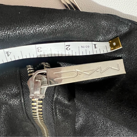 RARE MAC COSMETICS BLACK EMPLOYEE TRAVEL BACKPACK SUEDE SILVER DETAIL ZIPPER